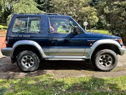 Blu/azzurro Usata 1996 Mitsubishi Pajero Top SUV | 12.700 €