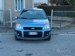 Blu Usata 2006 Ford Fusion Collection Tre volumi | 2990 € (Buon prezzo)
