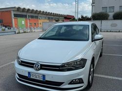 Bianco Usata 2019 VW Polo Comfortline Tre volumi | 13.000 € (Buon prezzo)