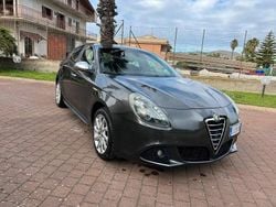 Grigio Usata 2011 Alfa Romeo Giulietta Distinctive Tre volumi | 5990 € (Buon prezzo)
