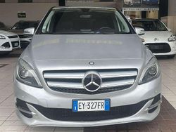 Argento Usata 2015 Mercedes B200 Premium Monovolume | 9950 € (Buon prezzo)