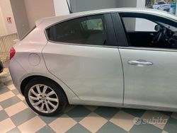 Grigio Usata 2016 Alfa Romeo Giulietta Tre volumi | 9750 €