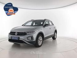 Pyrit silver metallizzato nero Usata 2024 VW T-Roc Life SUV | 28.200 € (Buon prezzo)