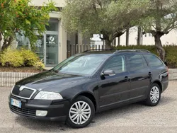 Nero Usata 2008 Skoda Octavia Station wagon | 2290 € (Buon prezzo)
