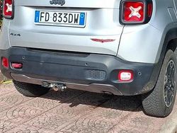 Grigio Usata 2017 Jeep Renegade Trailhawk SUV | 17.900 € (Molto cara)