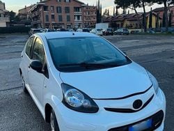 Bianco Usata 2014 Toyota Aygo Due volumi | 3400 € (Ottimo prezzo)