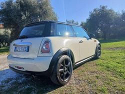 Beige Usata 2011 Mini Cooper Due volumi | 4999 € (Buon prezzo)