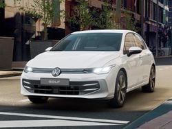 Pure white Nuova 2025 VW Golf VIII Edition Tre volumi | 31.000 € (Buon prezzo)