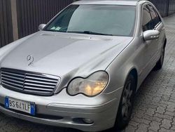 Argento Usata 2001 Mercedes C270 Elegance Tre volumi | 2500 €