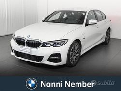 Bianco Usata 2022 BMW 320e M Sport Tre volumi | 33.900 € (Buon prezzo)