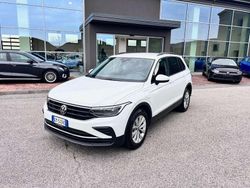 Bianco Usata 2023 VW Tiguan Life SUV | 29.900 € (Ottimo prezzo)
