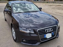 Nero Usata 2010 Audi A4 Tre volumi | 9000 € (Buon prezzo)