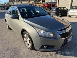 Grigio Usata 2011 Chevrolet Cruze LT Tre volumi | 4950 € (Buon prezzo)