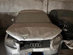 Grigio Usata 2004 Audi A3 Ambiente Tre volumi | 1000 € (Super prezzo)