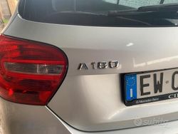 Grigio Usata 2014 Mercedes A180 Tre volumi | 9400 € (Cara)