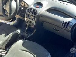Nero Usata 2008 Peugeot 206 Due volumi | 2700 € (Buon prezzo)