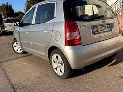 Grigio Usata 2007 Kia Picanto Due volumi | 2800 €