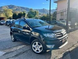 Nero Usata 2013 Dacia Sandero Stepway Tre volumi | 6699 € (Buon prezzo)