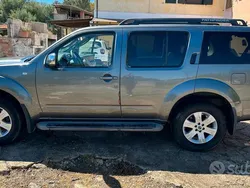 Usata 2006 Nissan Pathfinder SUV | 5000 € (Ottimo prezzo)
