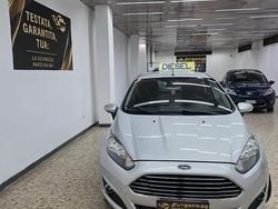 Grigio Usata 2014 Ford Fiesta Tre volumi | 4500 € (Buon prezzo)