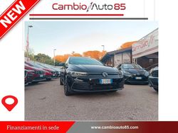 Nero Usata 2021 VW Golf Life Tre volumi | 17.900 € (Buon prezzo)