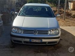 Usata 2001 VW Golf IV Tre volumi | 800 € (Super prezzo)