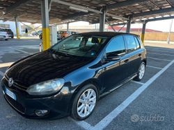 Nero Usata 2010 VW Golf VI Tre volumi | 3000 € (Buon prezzo)