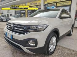 Beige Usata 2023 VW T-Cross Style SUV | 18.950 € (Buon prezzo)