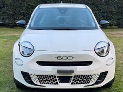 Bianco Nuova 2025 Fiat 600 Icon SUV | 23.900 €