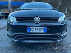 Nero Usata 2014 VW Polo Comfortline Tre volumi | 7000 € (Buon prezzo)