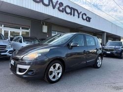 Nero Usata 2010 Renault Scénic III Luxe Monovolume | 1900 € (Buon prezzo)