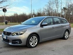 Grigio Usata 2017 Peugeot 308 Business-Line Station wagon | 7500 € (Buon prezzo)