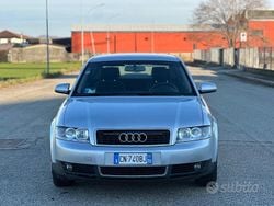 Grigio Usata 2004 Audi A4 Tre volumi | 1500 € (Ottimo prezzo)