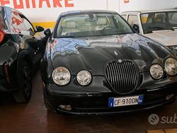 Verde Usata 2002 Jaguar S-Type S Tre volumi | 7000 € (Cara)