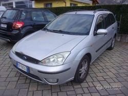 Argento Usata 2004 Ford Focus Zetec Station wagon | 1200 € (Buon prezzo)
