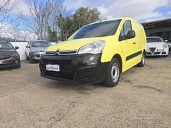 Giallo Usata 2016 Citroën Berlingo Feel Monovolume | 7900 € (Buon prezzo)
