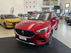 Rosso Usata 2024 MG ZS Luxury Tre volumi | 17.900 € (Buon prezzo)