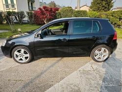 Nero Usata 2007 VW Golf Sportline Tre volumi | 4900 € (Cara)