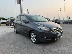 Usata 2007 Honda FR-V Executive Monovolume | 2500 € (Buon prezzo)