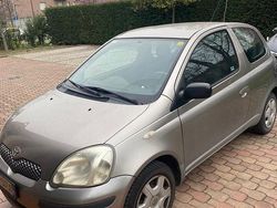 Usata 2004 Toyota Yaris | 1000 € (Super prezzo)