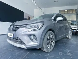 Grigio cassiopea tetto grigio magnete Usata 2024 Renault Captur Techno SUV | 18.900 € (Buon prezzo)