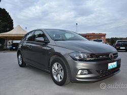 Grigio Usata 2020 VW Polo Highline Tre volumi | 13.000 € (Buon prezzo)
