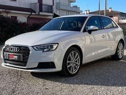Bianco Usata 2018 Audi A3 Ambiente Tre volumi | 21.000 € (Buon prezzo)