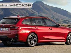 Argento Usata 2024 BMW 330e Efficient Dynamics Station wagon | 65.790 € (Cara)