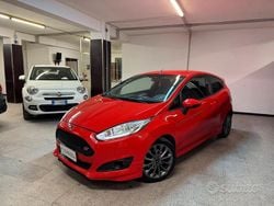 Rosso Usata 2017 Ford Fiesta ST-Line Tre volumi | 6500 € (Super prezzo)