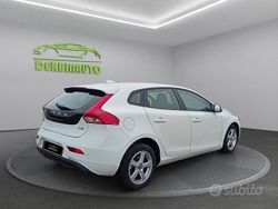 Bianco Usata 2016 Volvo V40 Tre volumi | 6999 €
