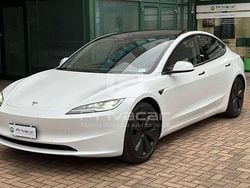 Bianco Usata 2025 Tesla Model 3 RWD Tre volumi | 37.200 € (Buon prezzo)