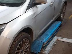 Grigio Usata 2011 Ford Focus Titanium S Station wagon | 6500 € (Buon prezzo)