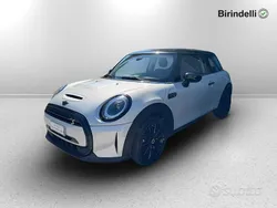 White silver metallizzato Usata 2022 Mini Cooper SE Classic Due volumi | 19.000 € (Buon prezzo)