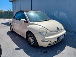 Beige Usata 2006 VW Beetle Cabrio | 4900 € (Ottimo prezzo)